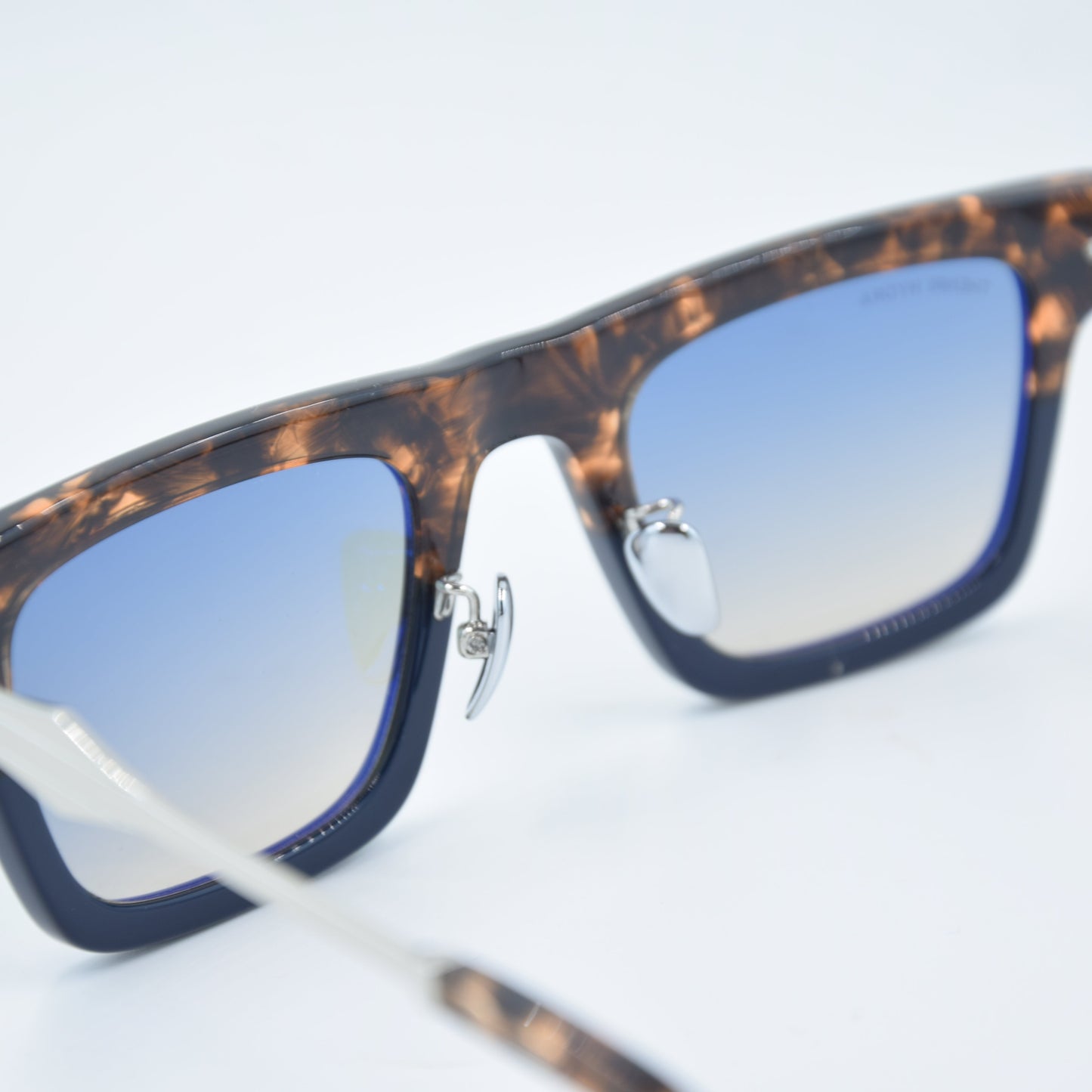 SOLAIRE: Thenri DeepBlue 1 of 149 002