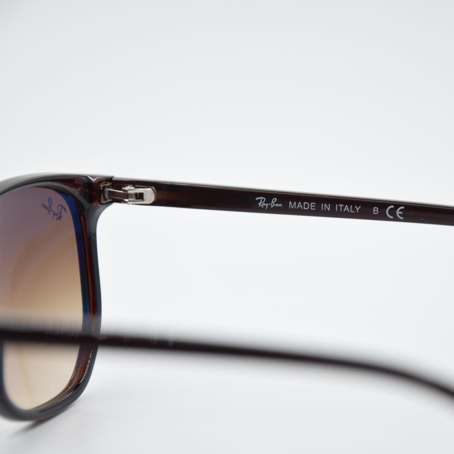 SOLAIRE :RAY-BAN RB2197 ELLIOT 1293/51