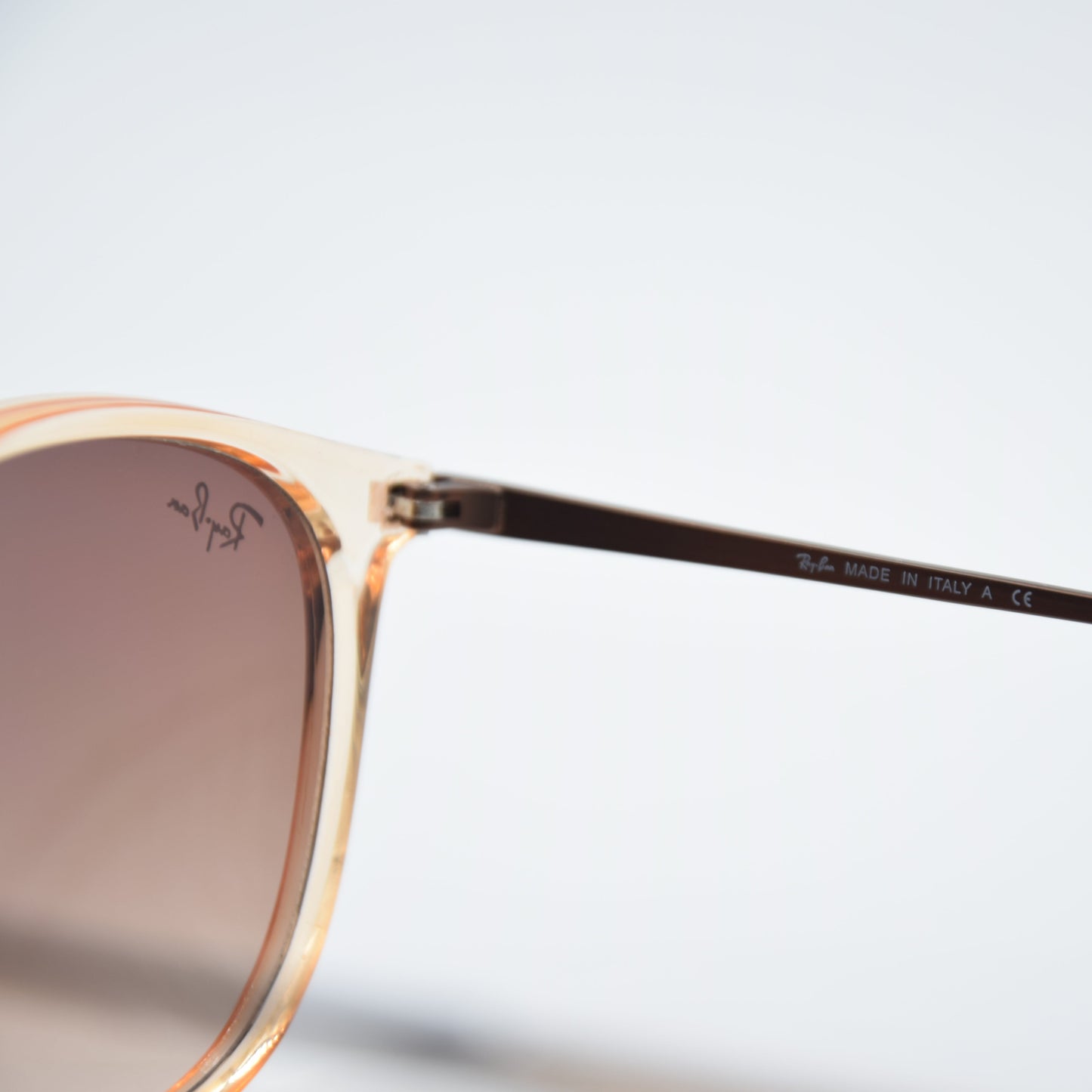 SOLAIRE :RAY-BAN RB4171 ERIKA 6514/13