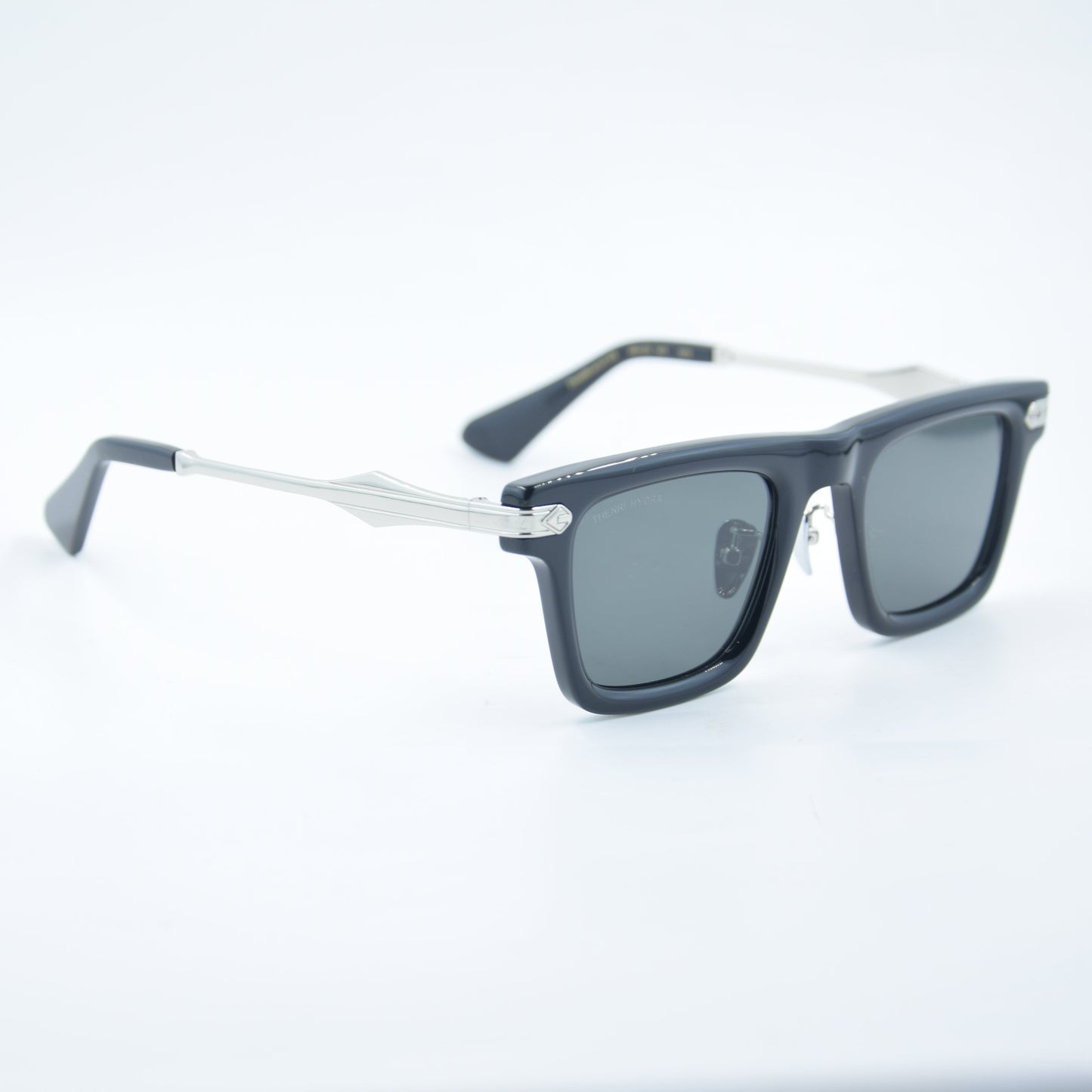 SOLAIRE: Thenri DeepBlue 1 of 149  003