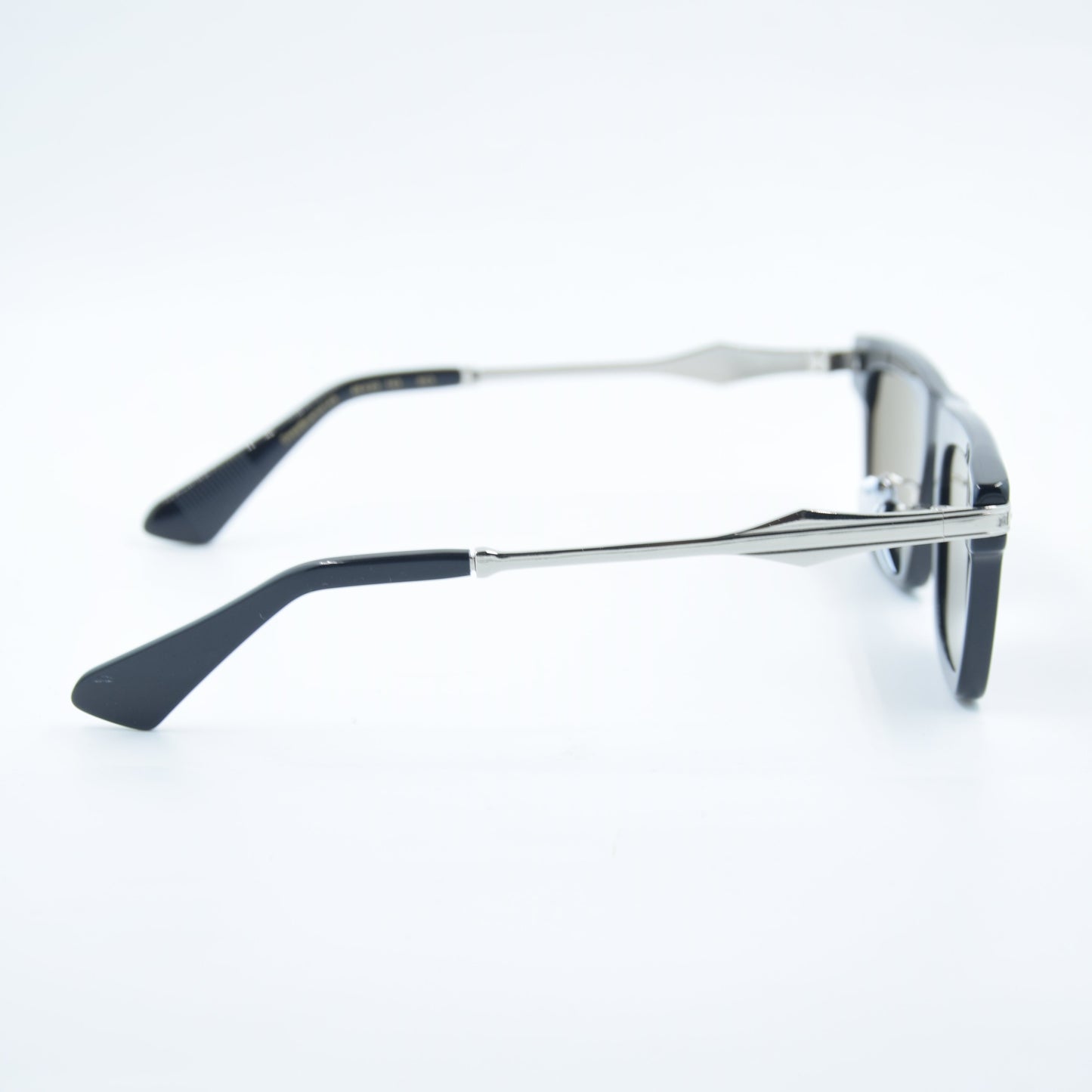 SOLAIRE: Thenri DeepBlue 1 of 149  003