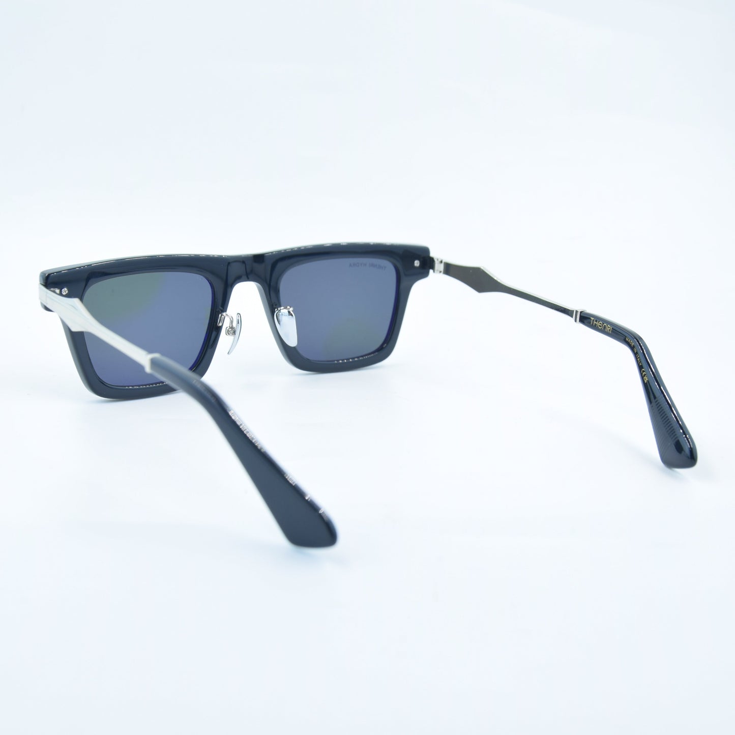 SOLAIRE: Thenri DeepBlue 1 of 149  003