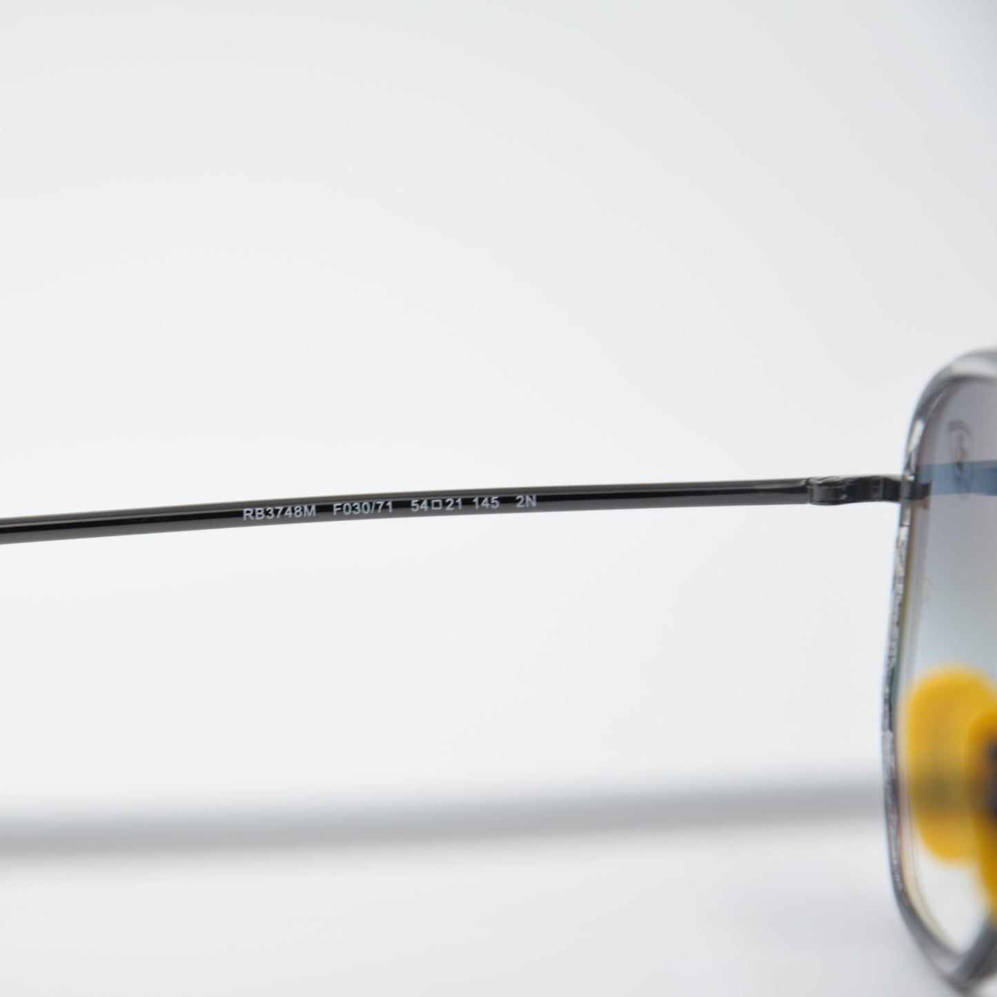 SOLAIRE :RAY-BAN RB3748-M FERRARI F030/71