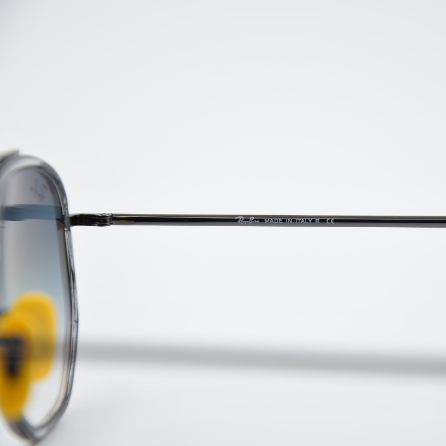 SOLAIRE :RAY-BAN RB3748-M FERRARI F030/71