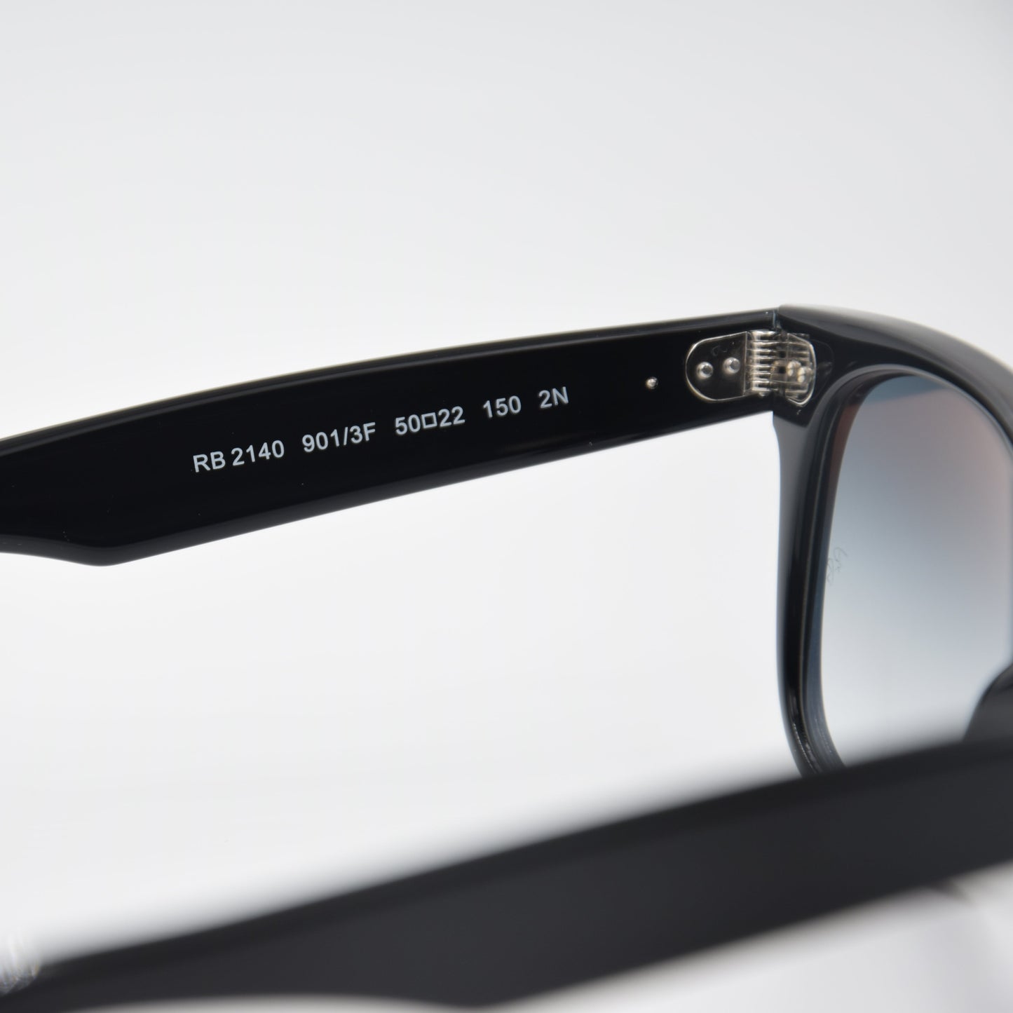 SOLAIRE :RAY-BAN WAYFARER RB2140 901/3F