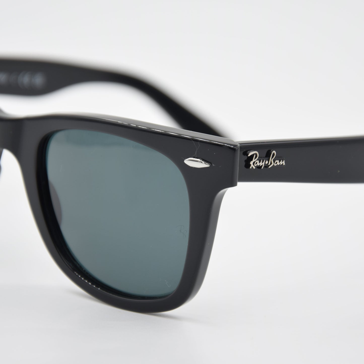 SOLAIRE :RAY-BAN WAYFARER RB2140 901A