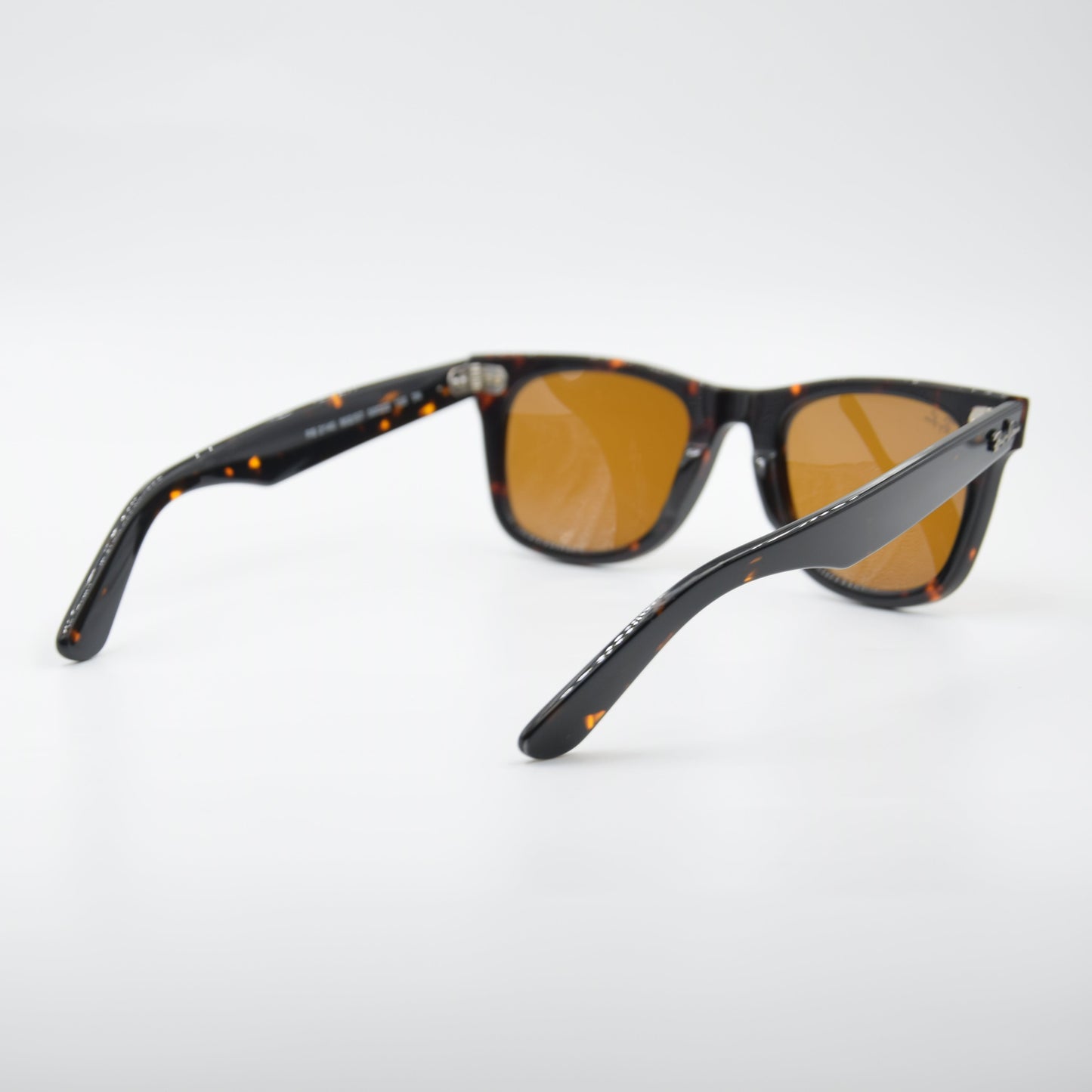 SOLAIRE :RAY-BAN WAYFARER RB2140 902/57