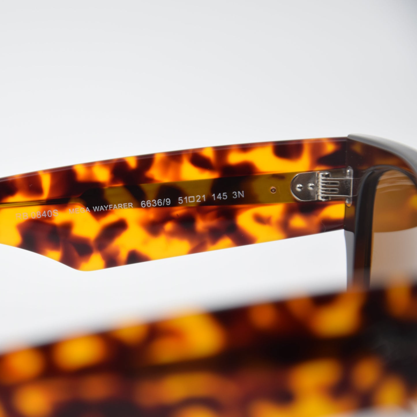 SOLAIRE :RAY-BAN RB0840S MEGA WAYFARER 6636/9