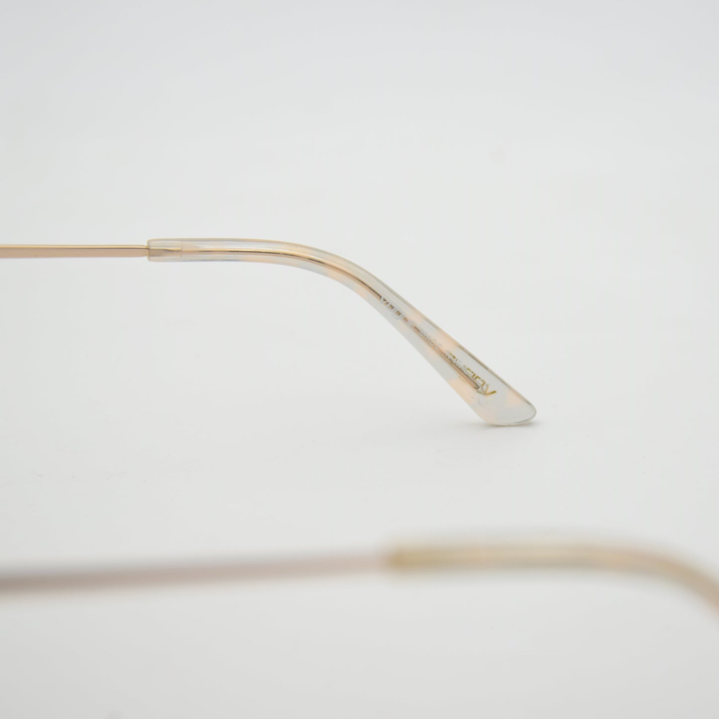 OPTIQUE: VOGUE G8065 CREAM