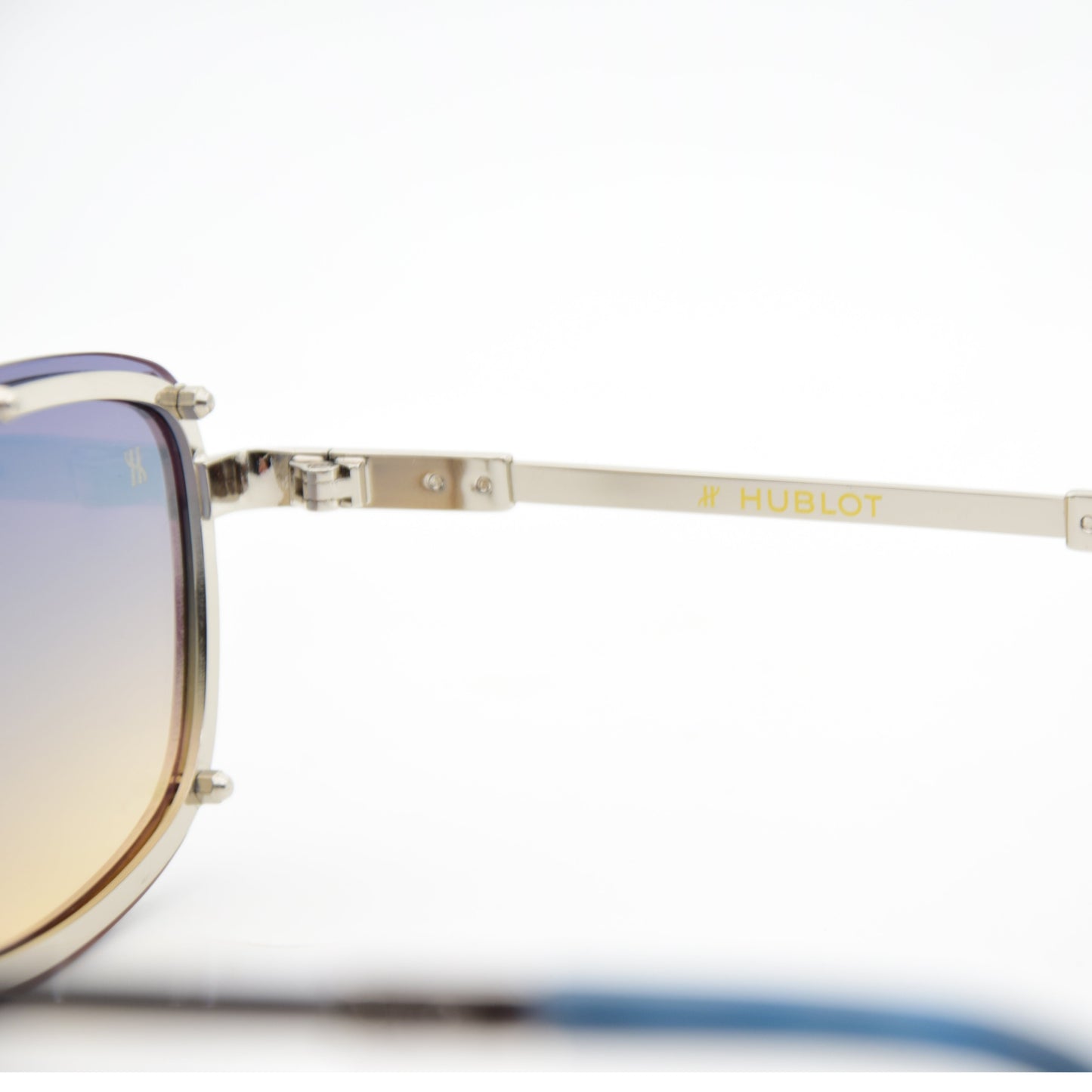 SOLAIRE : HUBLOT H040 BLEU/SILVER