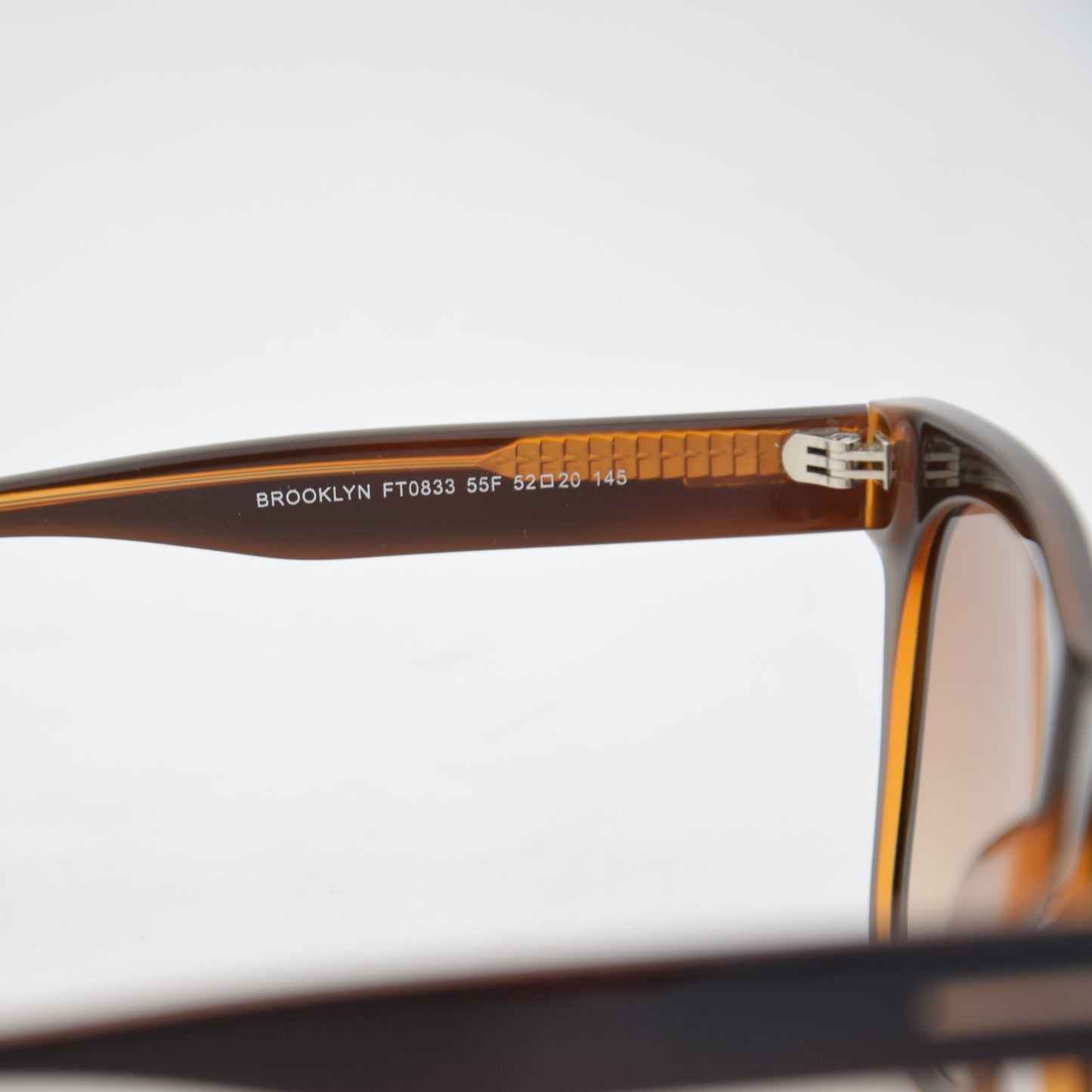 SOLAIRE :TOM FORD BROOKLYN FT0833 MARRON