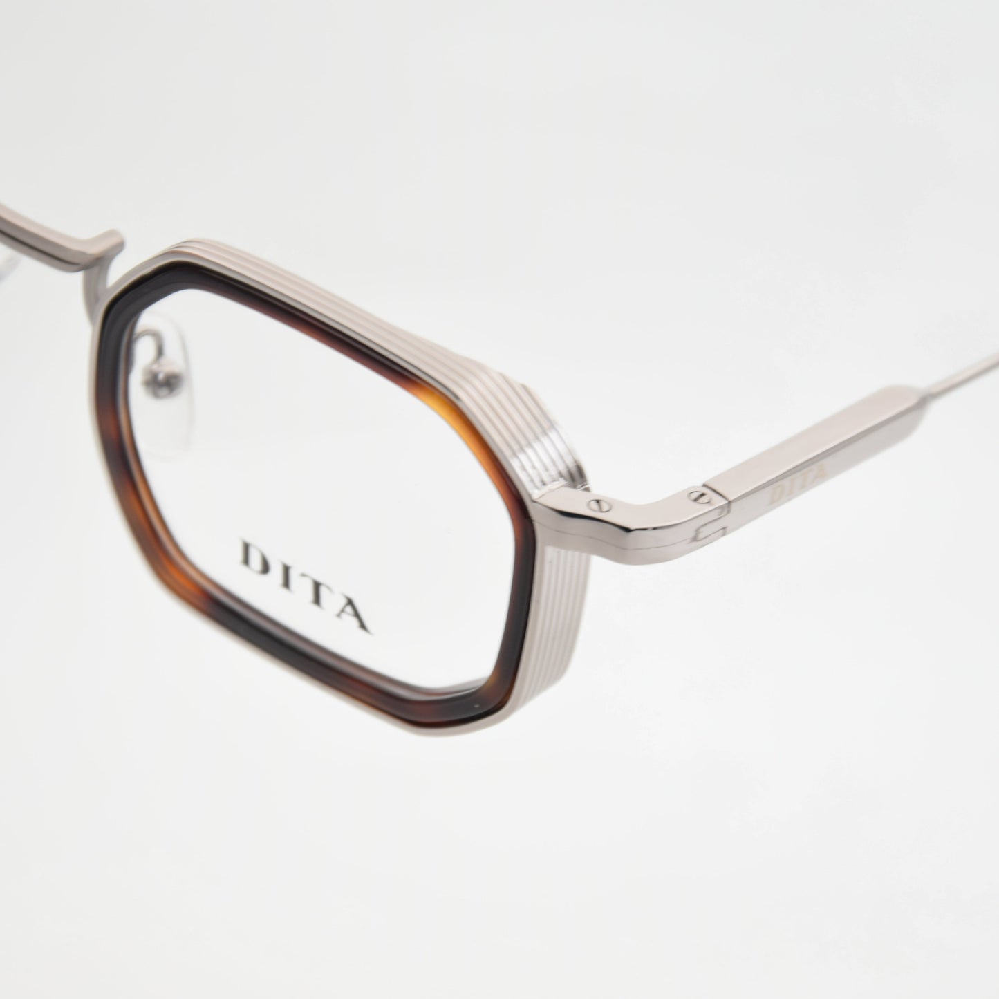OPTIQUE :DITA 1782 SILVER