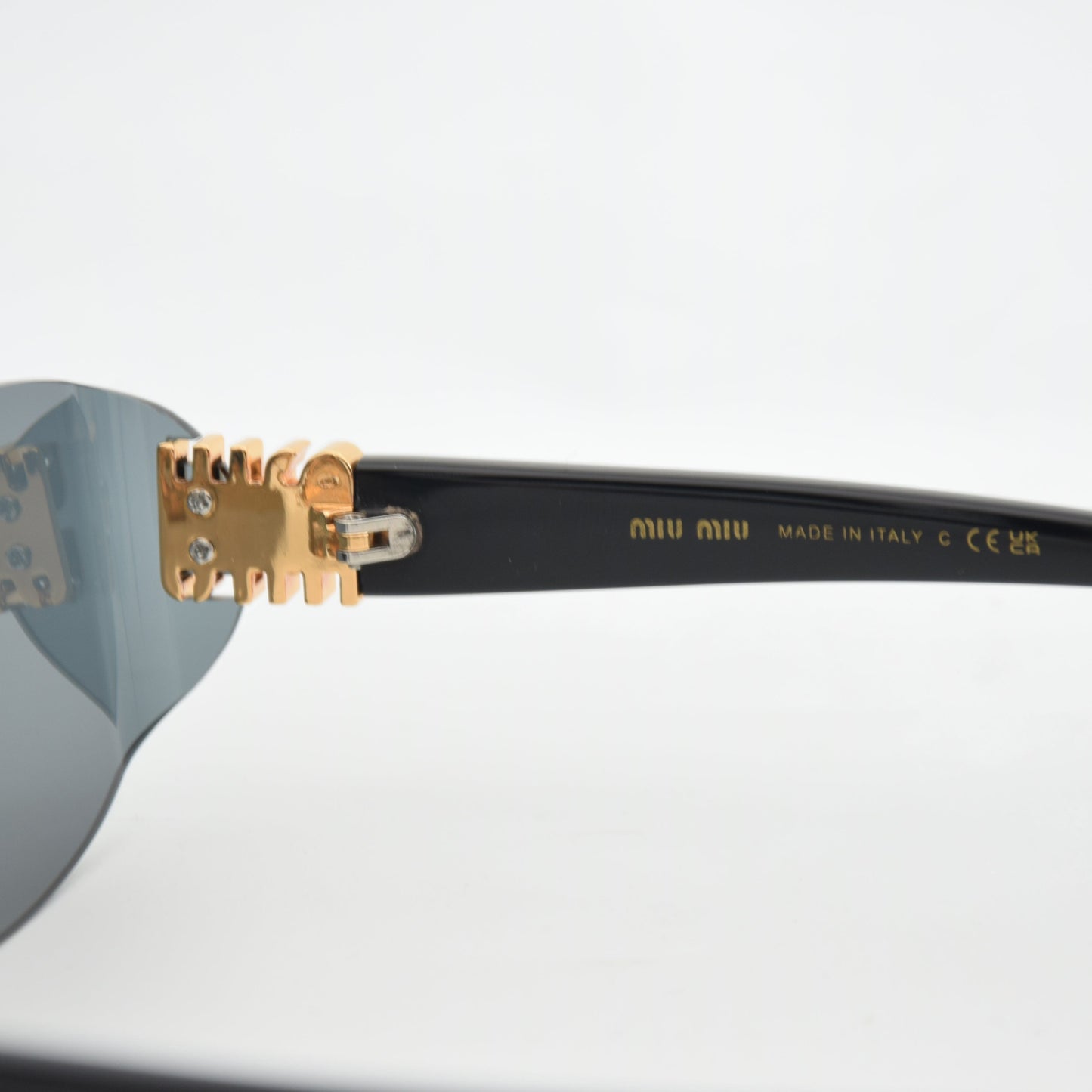 SOLAIRE :MIU MIU MU110AV 5AK-101