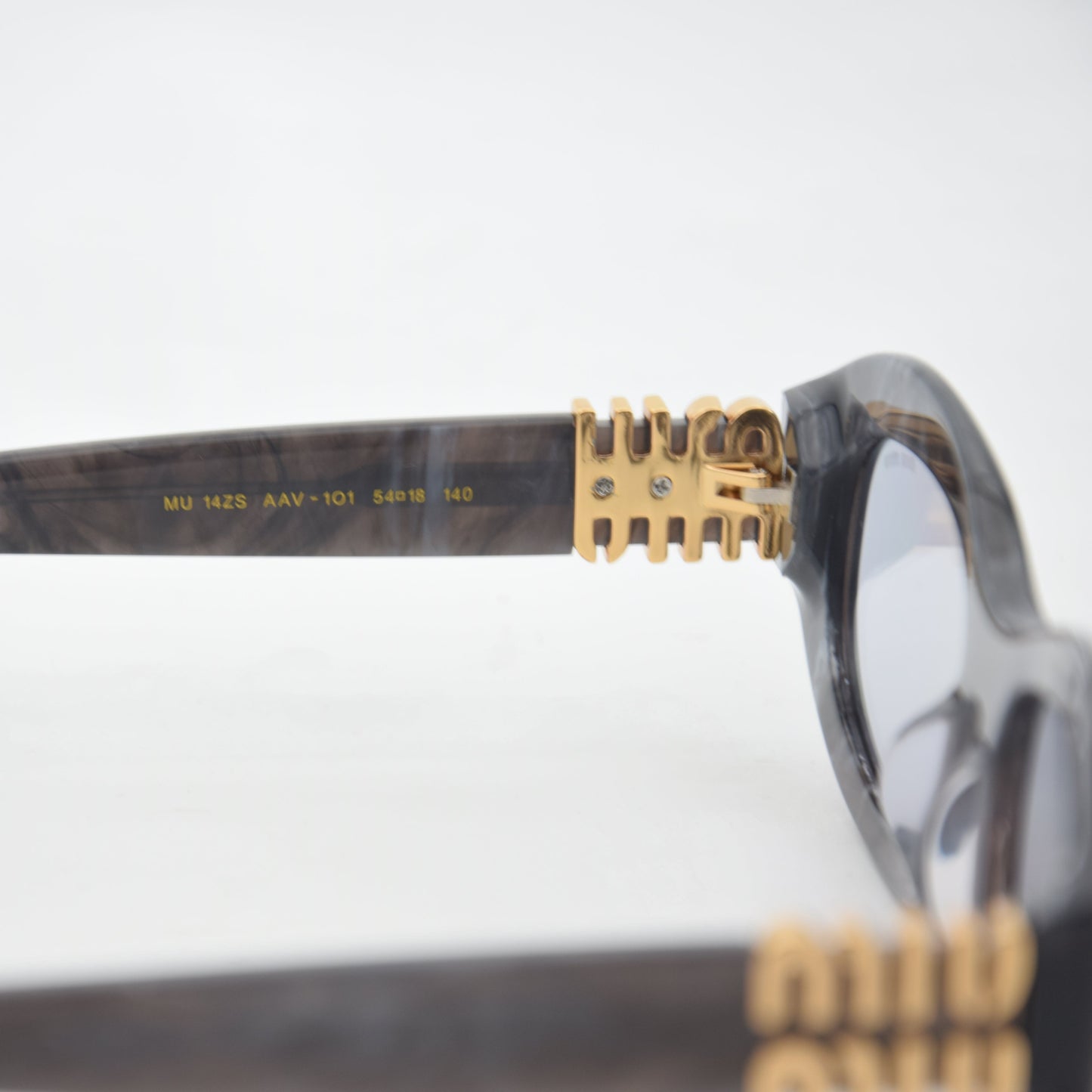 SOLAIRE :MIU MIU MU14ZS AAV-101