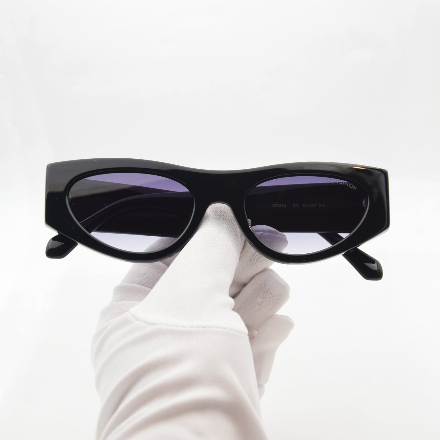 SOLAIRE :LUIS VUITTON Z2181U C3