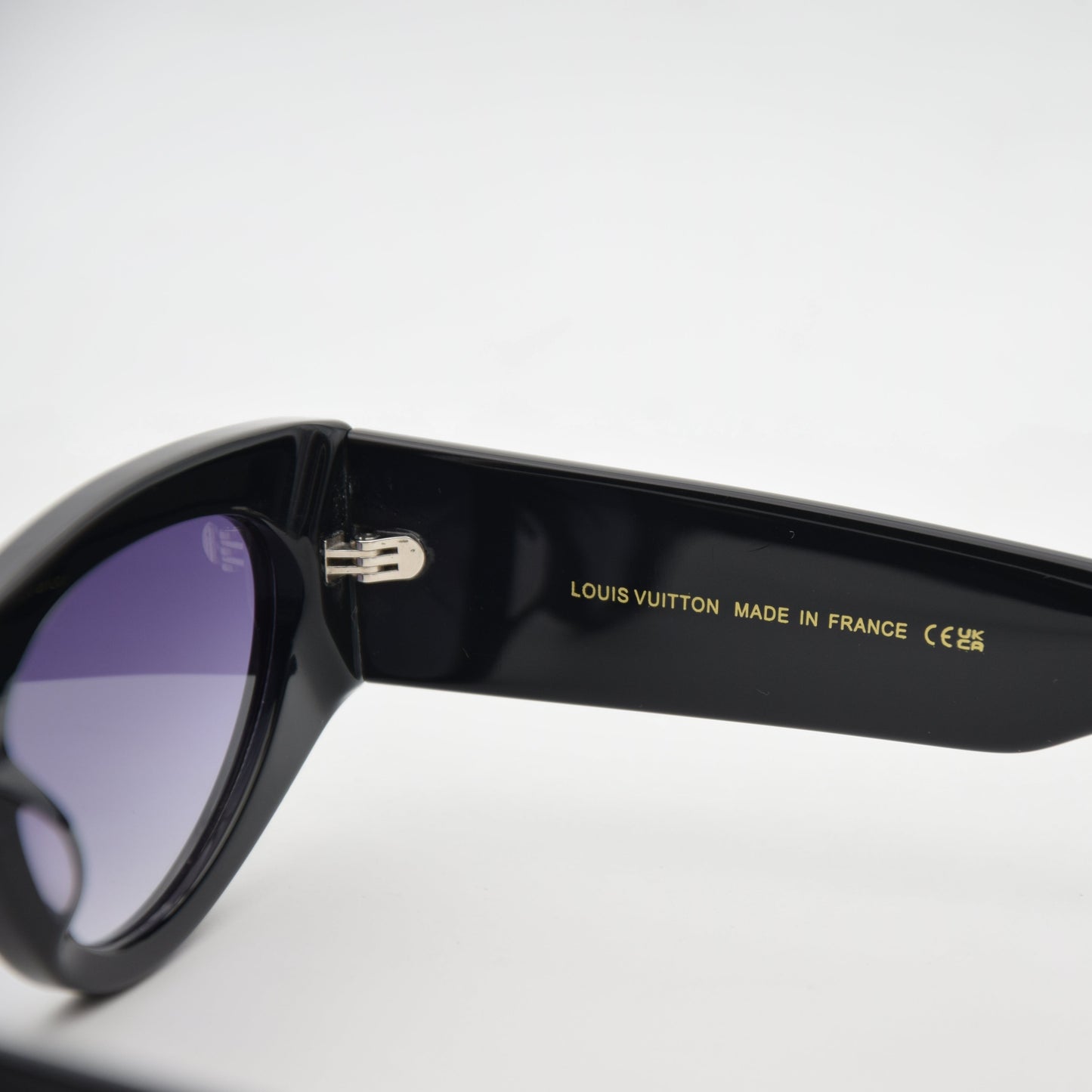 SOLAIRE :LUIS VUITTON Z2181U C3